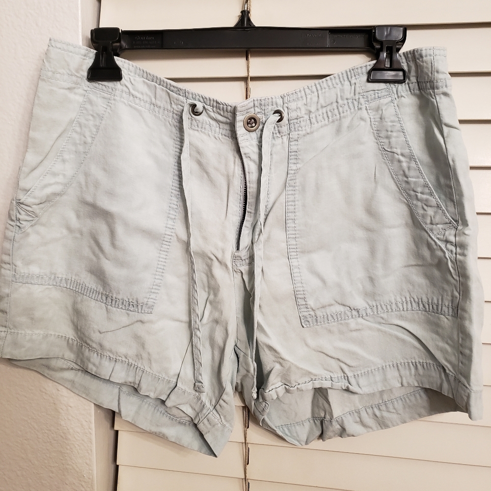 Gap cargo shorts